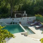 Oliveyard Stone Built House- With Pool Non Chlorin